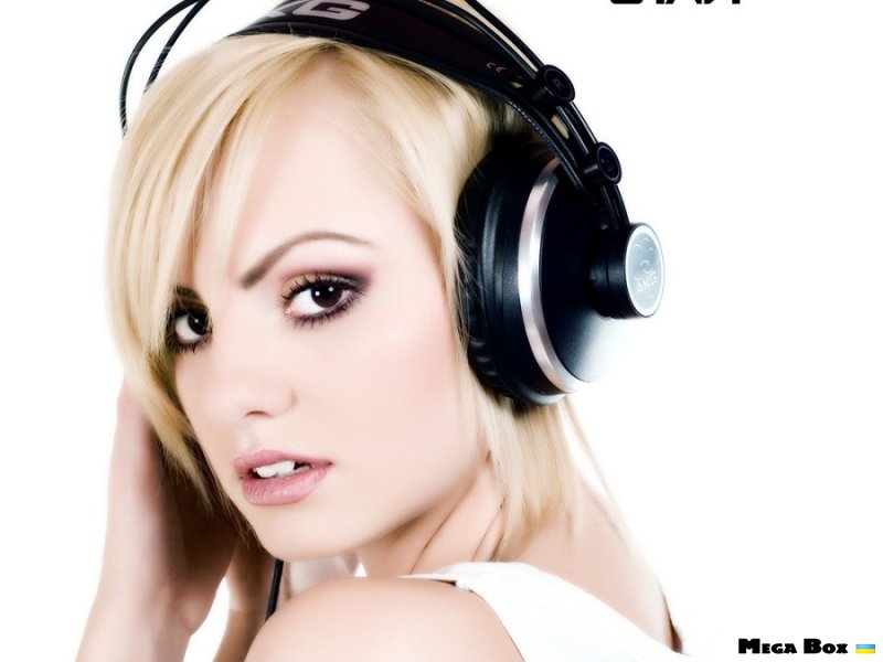 1295733816_alexandra_stan_7.jpg